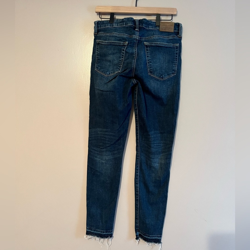 Lucky Brand Ava Skinny Jeans. Size 10/30 Regular. - Picture 2 of 4